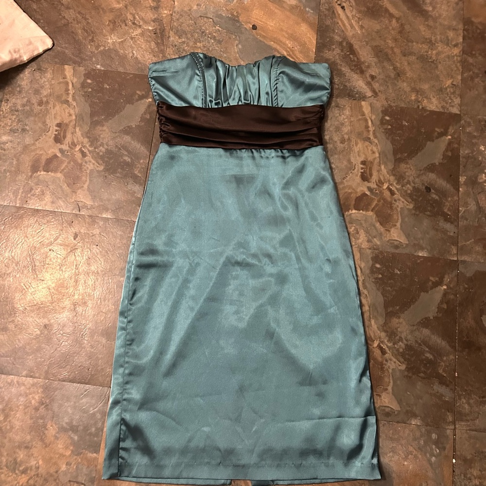 Speechless Strapless Dress in Teal and Brown